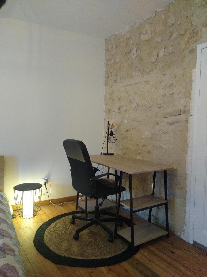 Chambre Privee - Pierrelatte Buitenkant foto